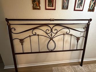 Exquisite King Size Metal Headboard