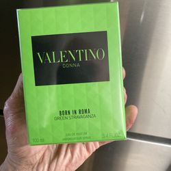 Valentino Donna green extravaganza