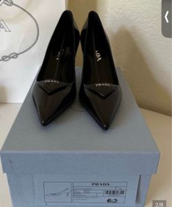 Prada heels size 38