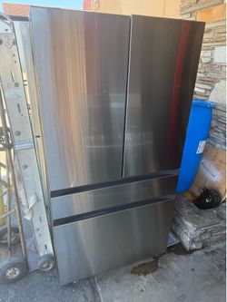 Samsung bespoke  29 cu ft stainless steel refrigerator