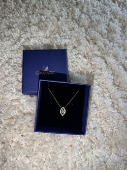 Swarovski Dancing Eye Pendant 