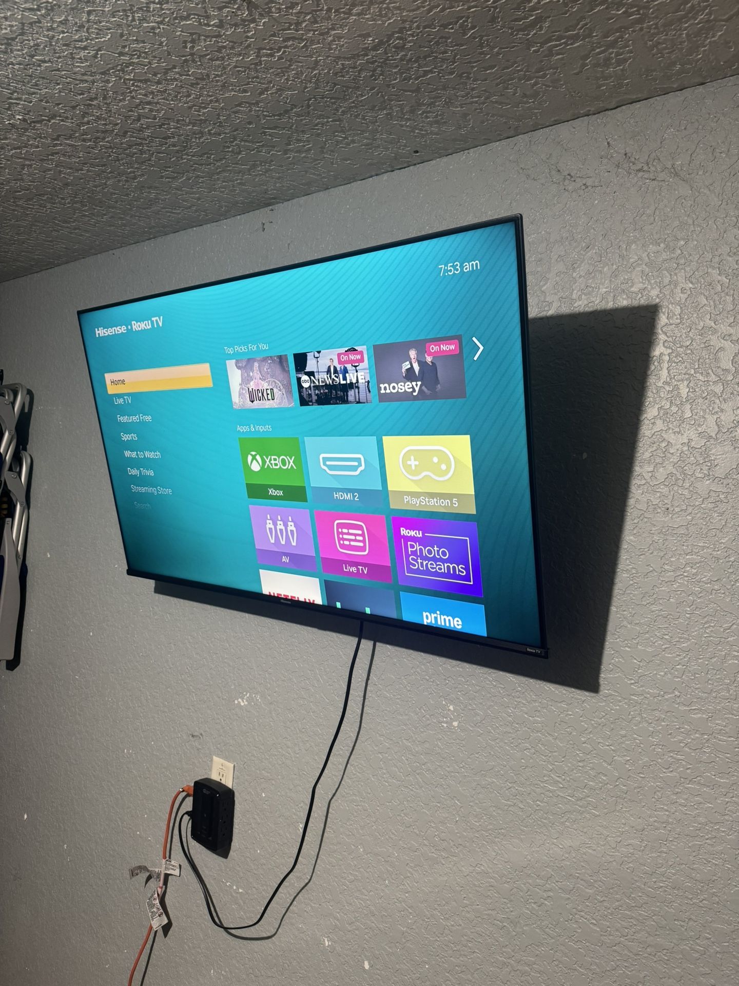 50” Hisense Smart Tv