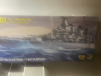 USS Missouri Plastic Kit Battleship