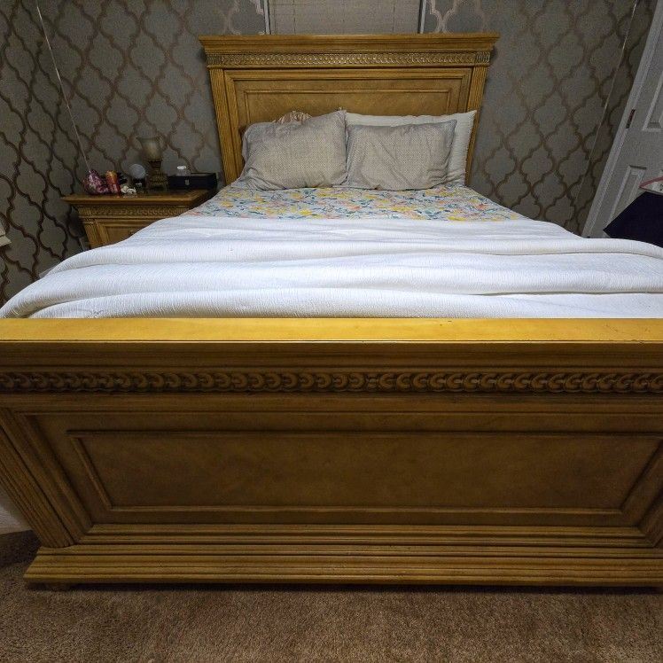 4-Piece Solid Wood & Marble Queen Bedroom Set – $400 OBO – Must Sell by Tuesday!
