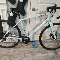 Gravel Bike Felt