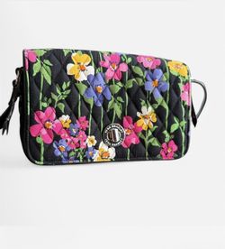 Vera Bradley Quilted Floral Wildflower Garden Print Turnlock Crossbag