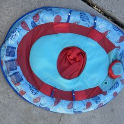 Infant Pool Float With Detachable Shade