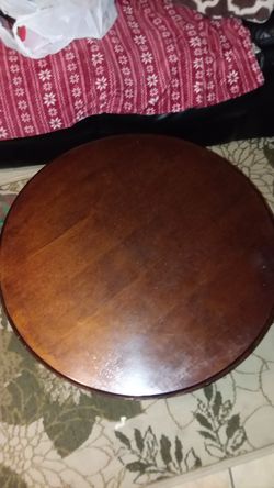 Circle Table