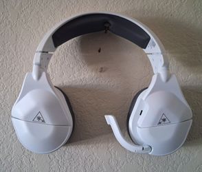 Turtle Beach wireless headphones