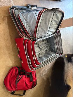 Suitcase set and duffle