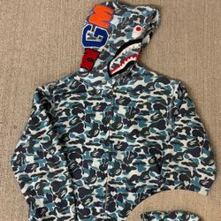 bape hoodie 