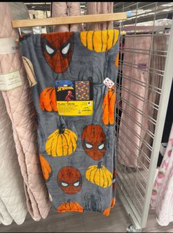 Marvel Spider-Man Halloween Plush Throw Blanket