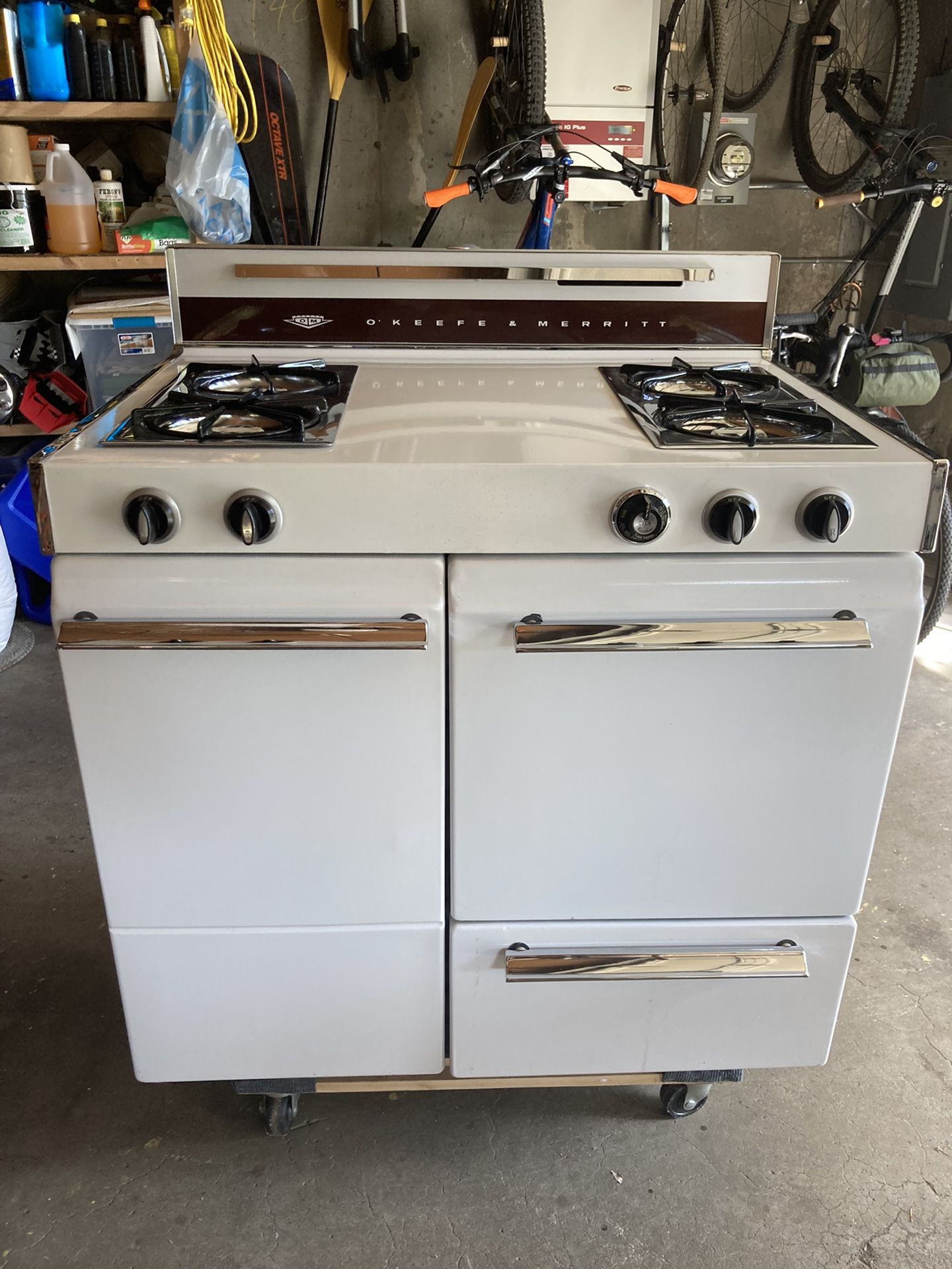 Vintage O’Keefe & Merritt Gas Range