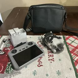 DJI Mini 4 Pro Fly More Combo 