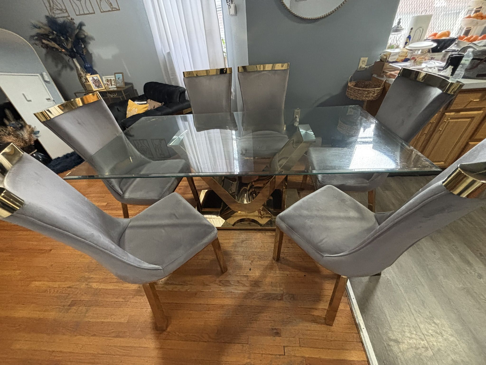 dining room table and 6 chairs