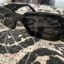 Authentic prada Sunglasses-unisex-excellent Condition