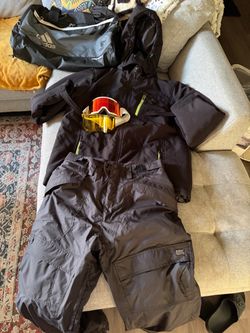 Snow Jacket and Pants Set with Goggles