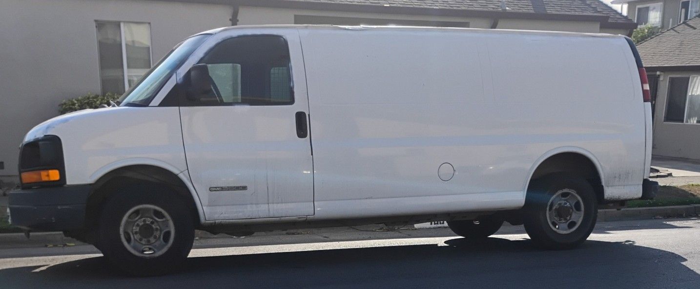 2003 GMC Savana 3500