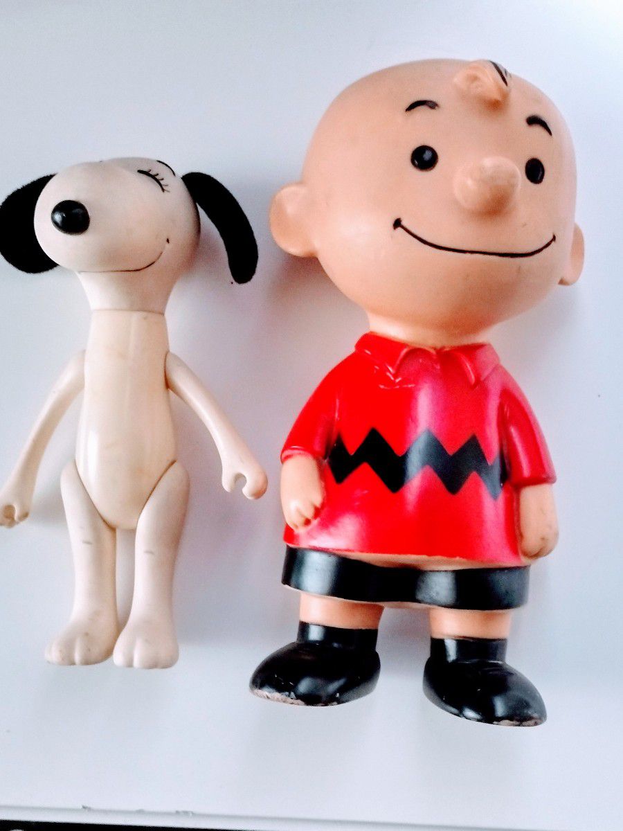 Vintage Dolls • 1960's Charlie Brown & Belle (Snoopy's Sister) 