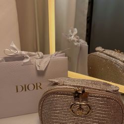 dior holiday makeup bag