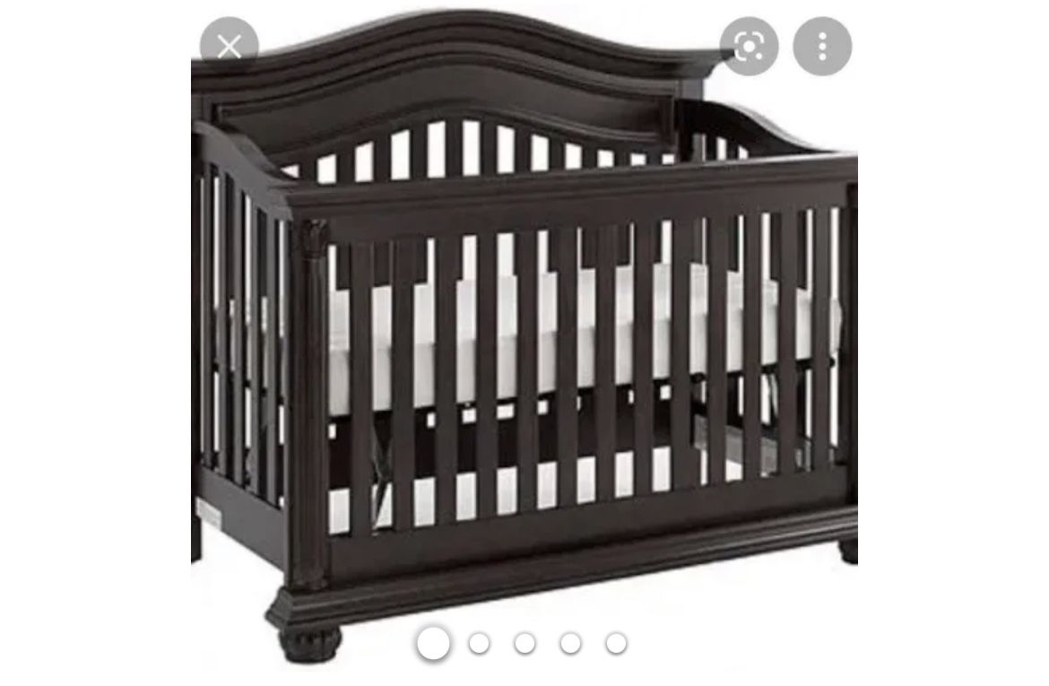 Baby caché 4 In 1 Convertible Crib