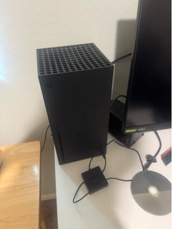Xbox series x  and monitor