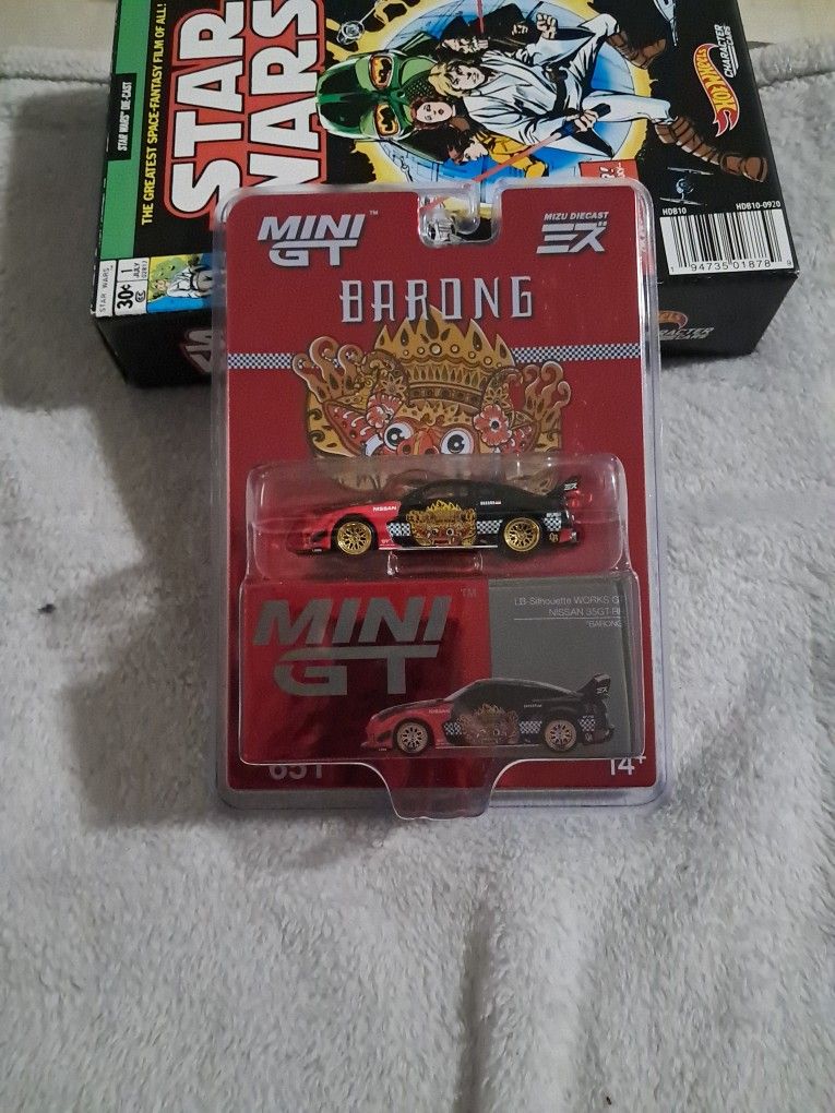 Mini GT (Hotwheels)