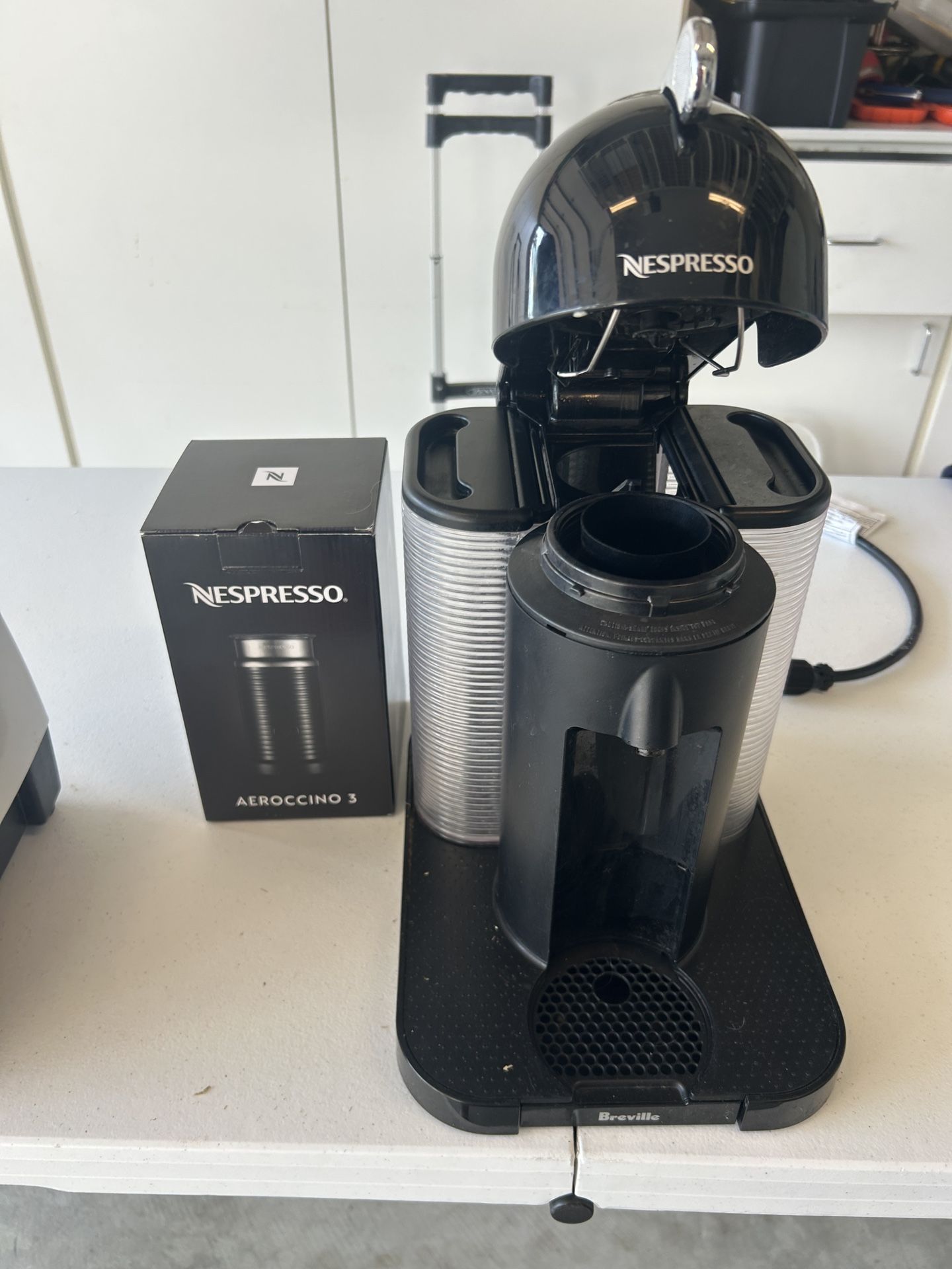 Nespresso Vertuo Coffee and Espresso Maker by Breville, Matte Black with Aeroccino Milk Frother