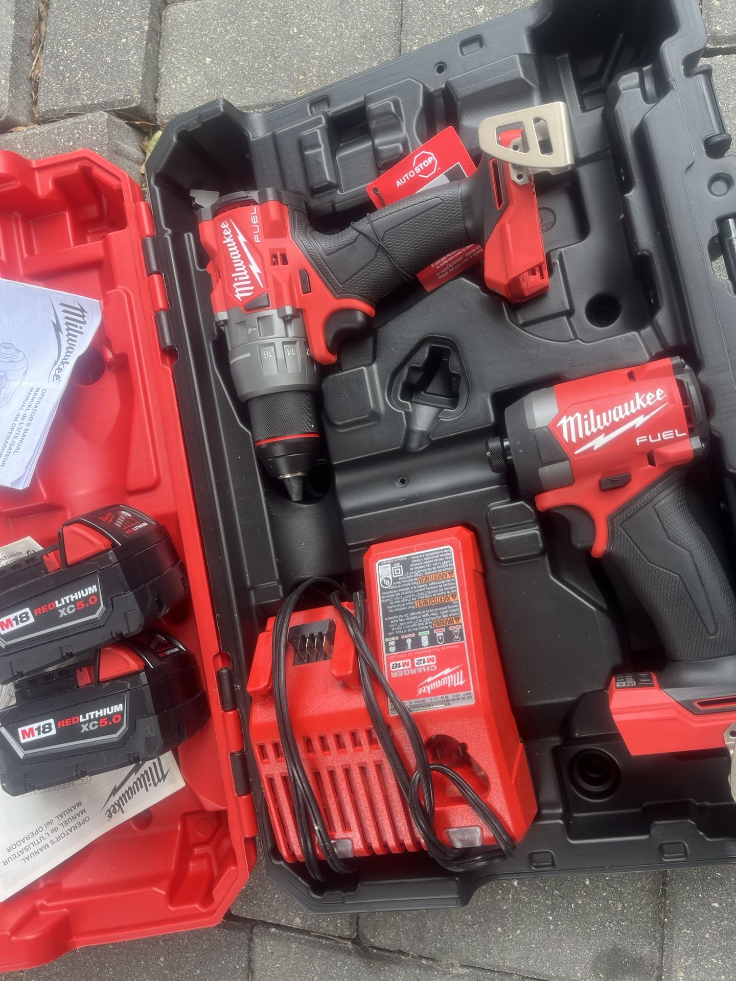 Milwaukee M18 FUEL 18V Lithium-Ion Brushless Cordless Hammer Drill and Impact Driver Combo Kit (2-Tool) with 2 Batteries
