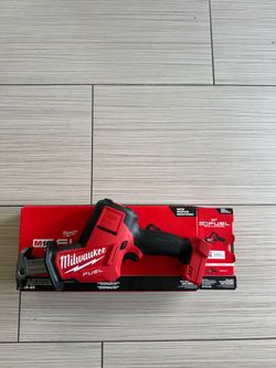 Milwaukee M18 Fuel Hackzaw