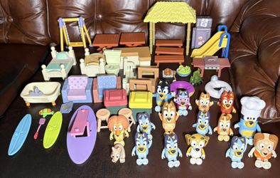 Bluey and Friends Family Figures Lot Mixed Play Set Character Toys