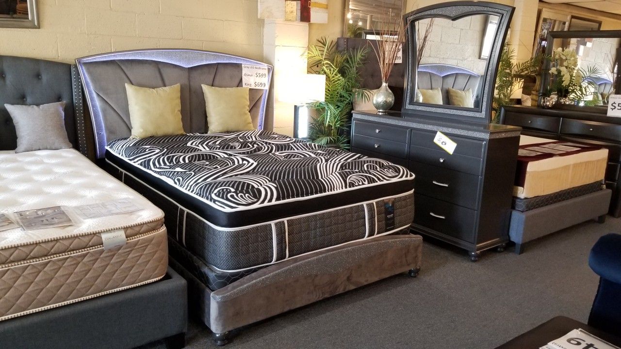 Brand New Gray LED Queen Bedframe + Dresser + Mirror + Nightstand 4PCs Set