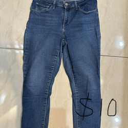 Levis