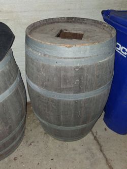 2 wine barrols art