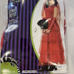 Halloween Costume Lydia Deets 