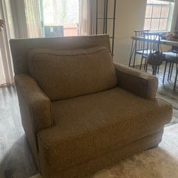 Matching Love seat and Couch 