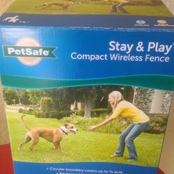 Petsafe "Stay And Play" wireless fence *Almost New*