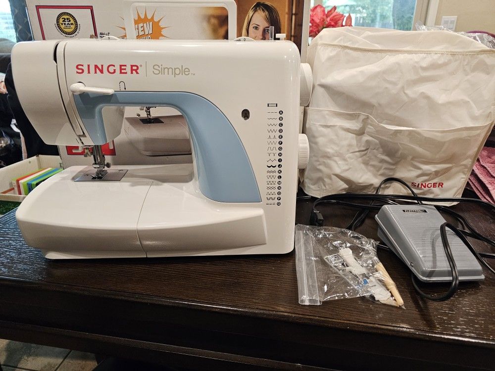 Singer Sewing Machine for Sale in Fresno, CA OfferUp