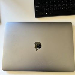 MacBook Pro 13” (2020) • 16GB RAM • 500GB Storage • Works Great