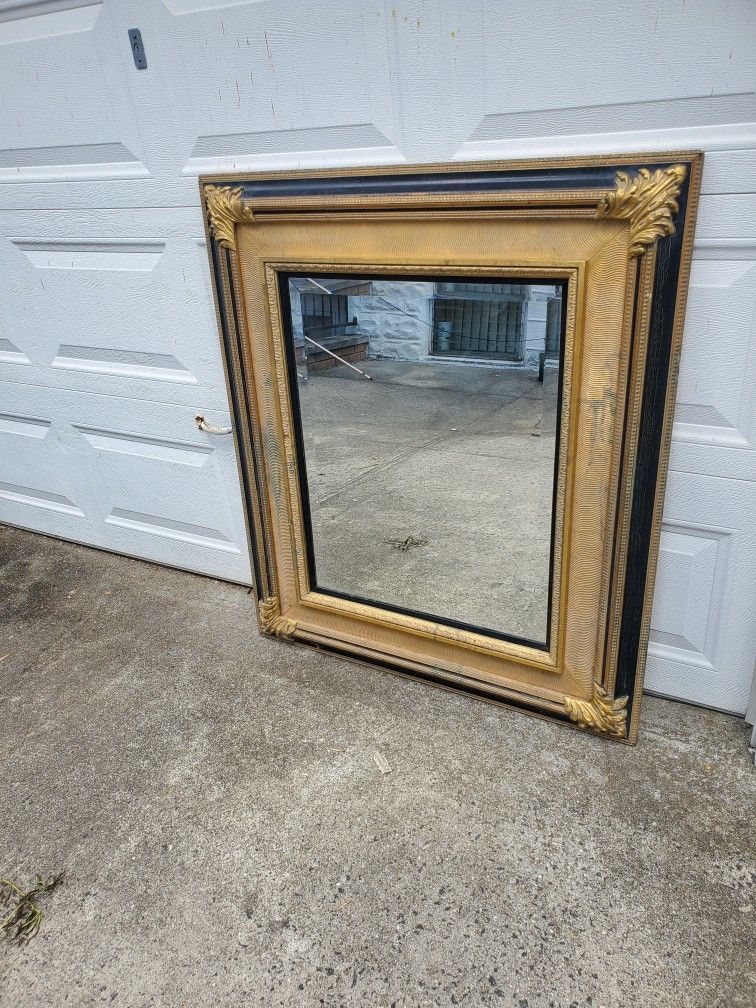 Beautiful Vintage Mirror 
