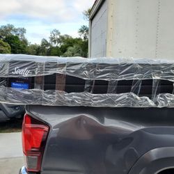 king size new thick pillow top bed can deliver 