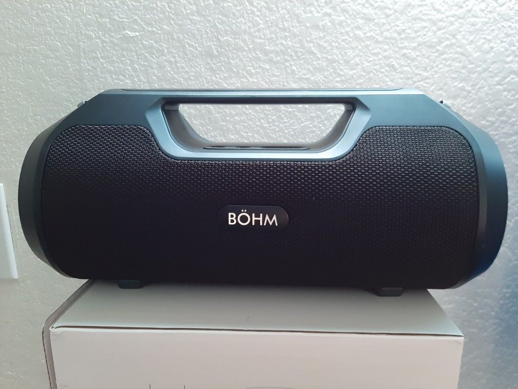 BÖHM IMPACT PLUS Bluetooth Speaker
