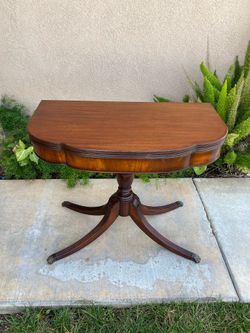 Selling this vintage Half to full table, still in good condition considering the age