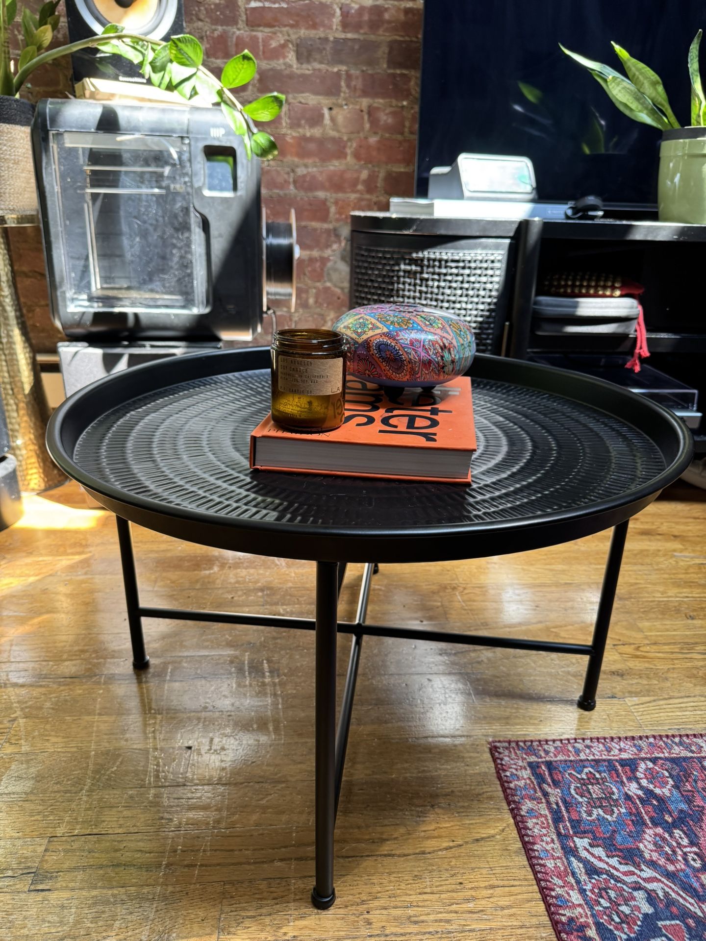 Kate And Laurel Round Metallic Coffee Table