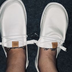 Hey Dudes Size 9 Women 7 Men