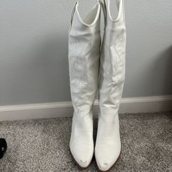 White Cowboy boots size 8 Women