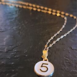 N°5 White Necklace 