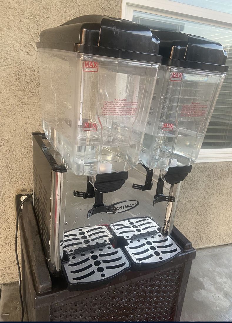 2 Large Beverage Dispensers for Sale in Pompano Beach, FL - OfferUp