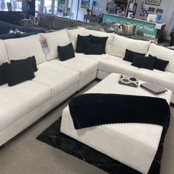 $3899 4pcs White Sectional🐑