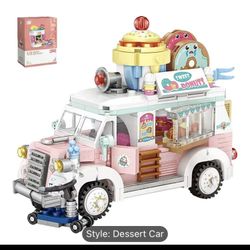 NWT Dessert Truck 582pcs building set 